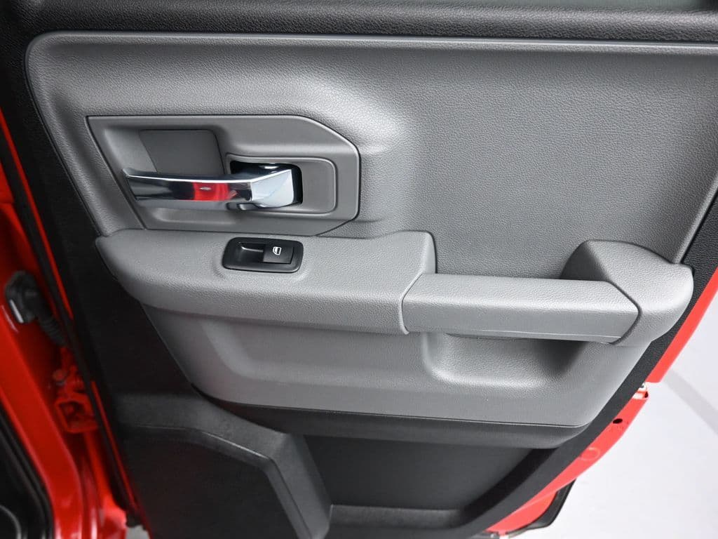 2018 RAM 1500 SLT, photo 34 of 57