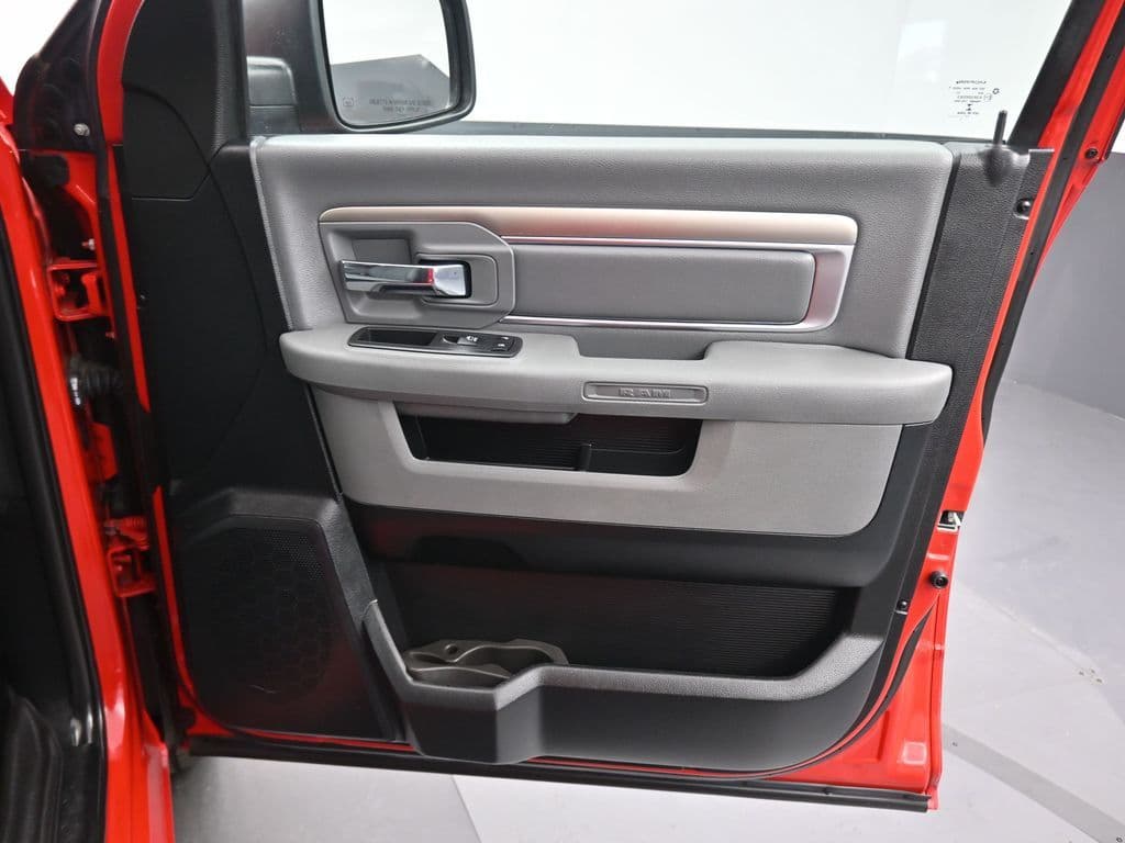 2018 RAM 1500 SLT, photo 38 of 57