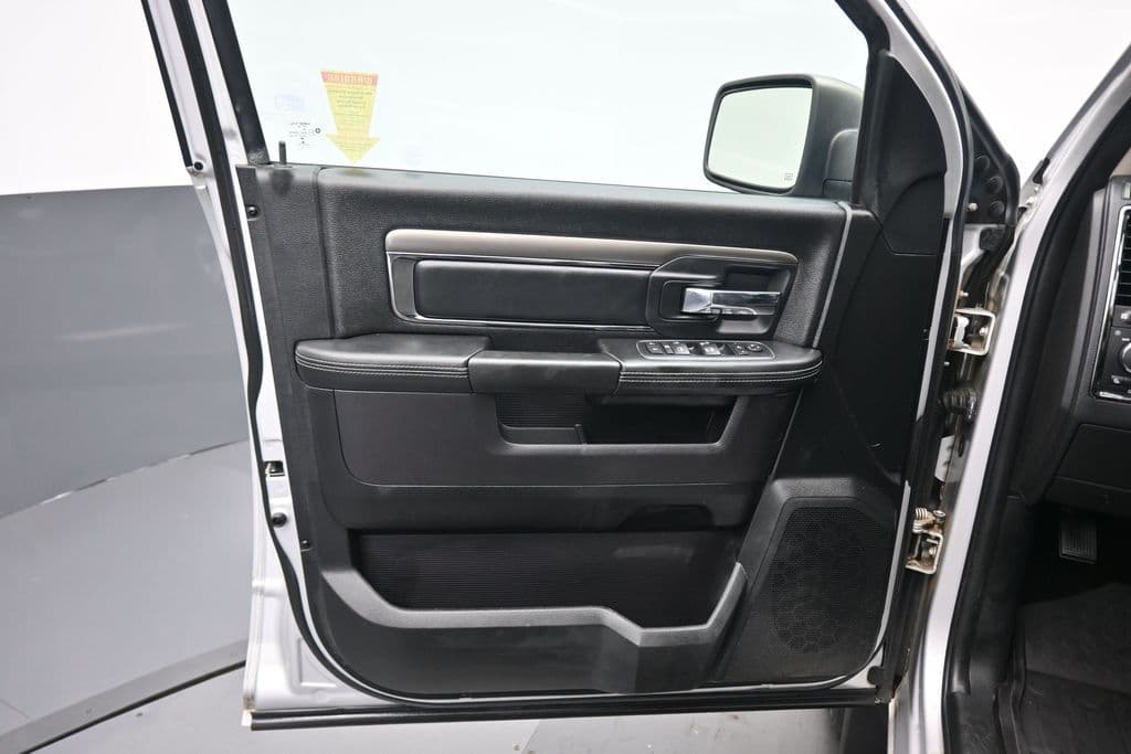 2016 RAM 1500 Sport, photo 26 of 74