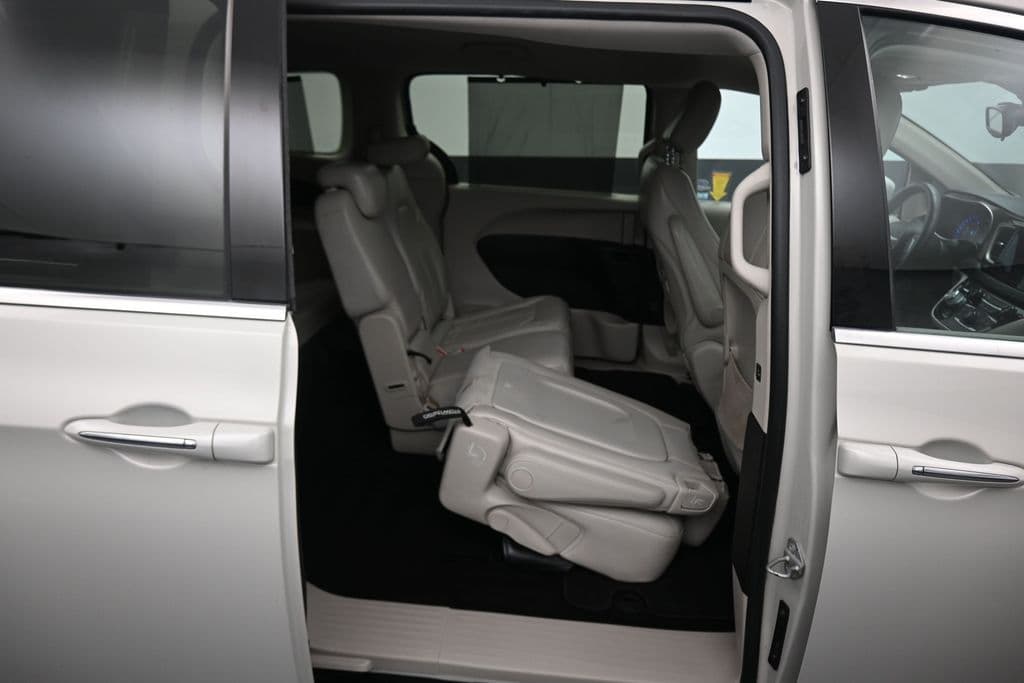 2016 RAM 1500 Sport, photo 11 of 74