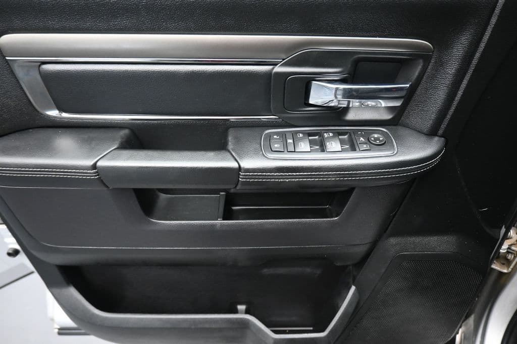 2016 RAM 1500 Sport, photo 27 of 74