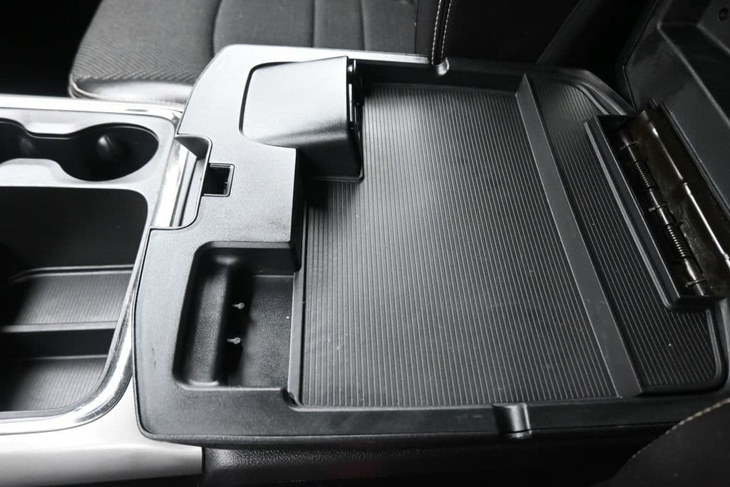 2016 RAM 1500 Sport, photo 38 of 74