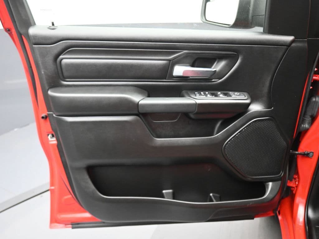 2025 RAM 1500 Tradesman, photo 9 of 64