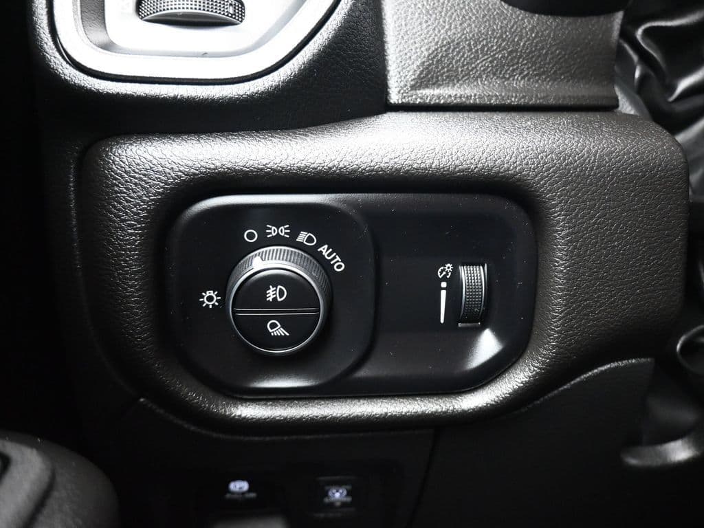 2025 RAM 1500 Tradesman, photo 29 of 64