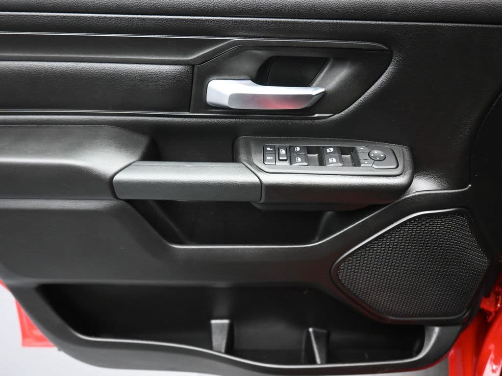 2025 RAM 1500 Tradesman, photo 10 of 64