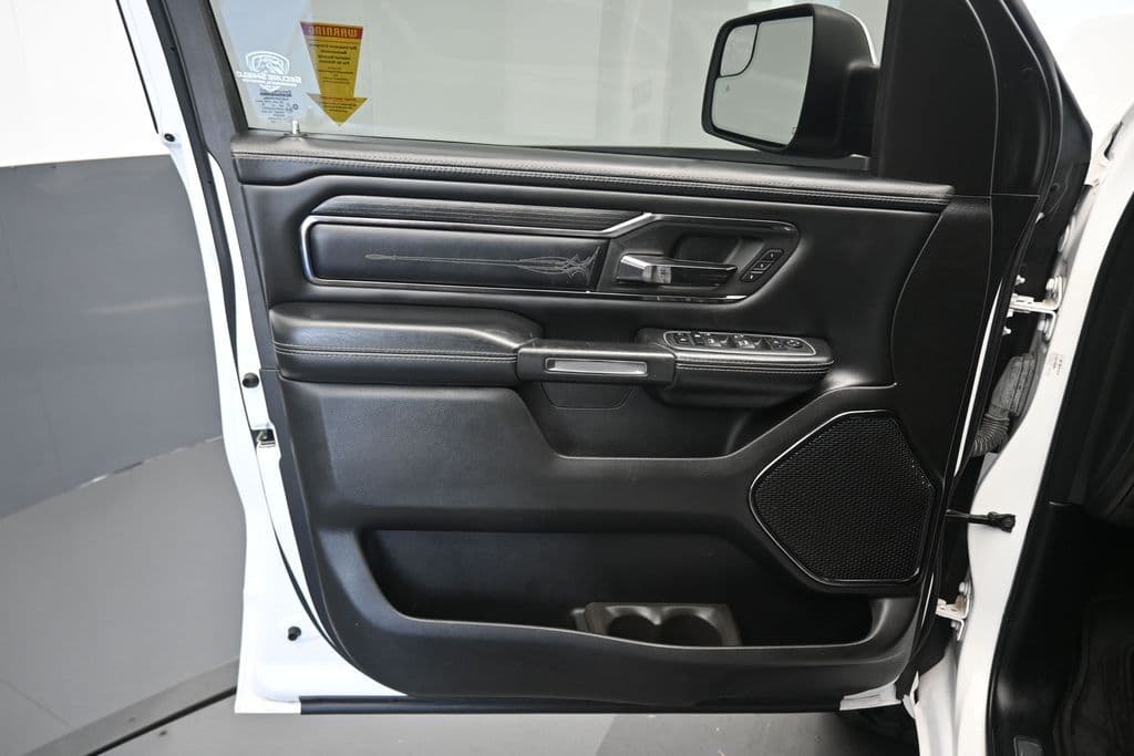 2022 RAM 1500 Limited, photo 9 of 61