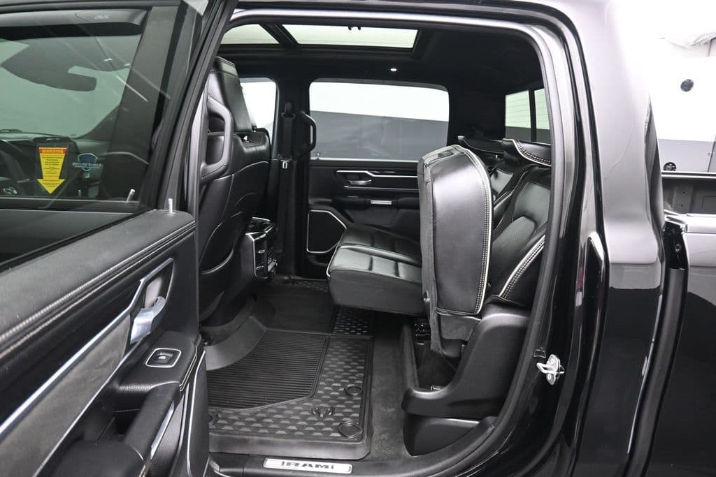 2021 RAM 1500 Laramie, photo 35 of 70