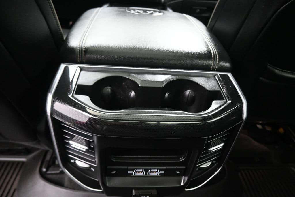 2021 RAM 1500 Laramie, photo 38 of 70
