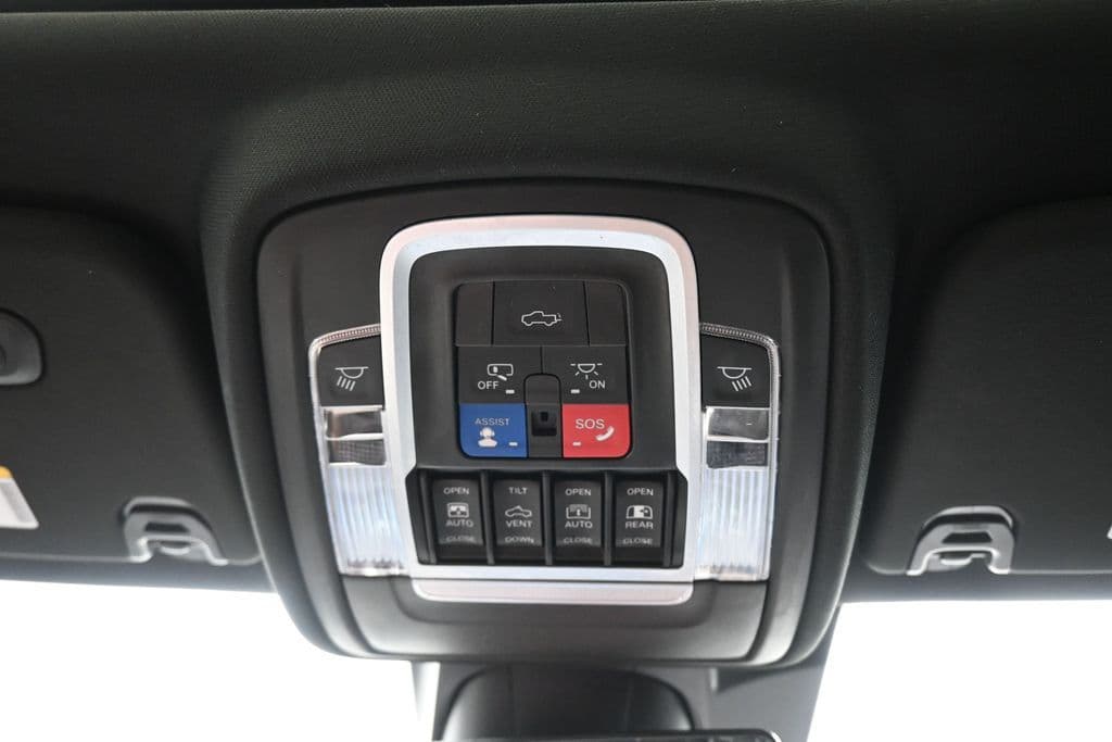 2021 RAM 1500 Laramie, photo 26 of 70
