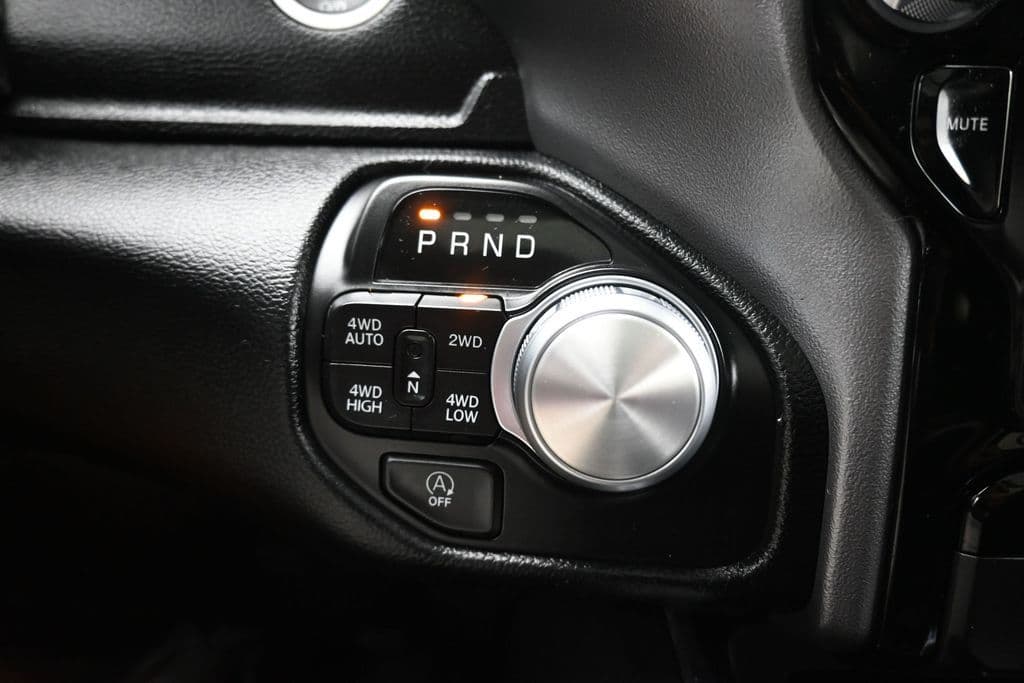 2021 RAM 1500 Laramie, photo 21 of 70
