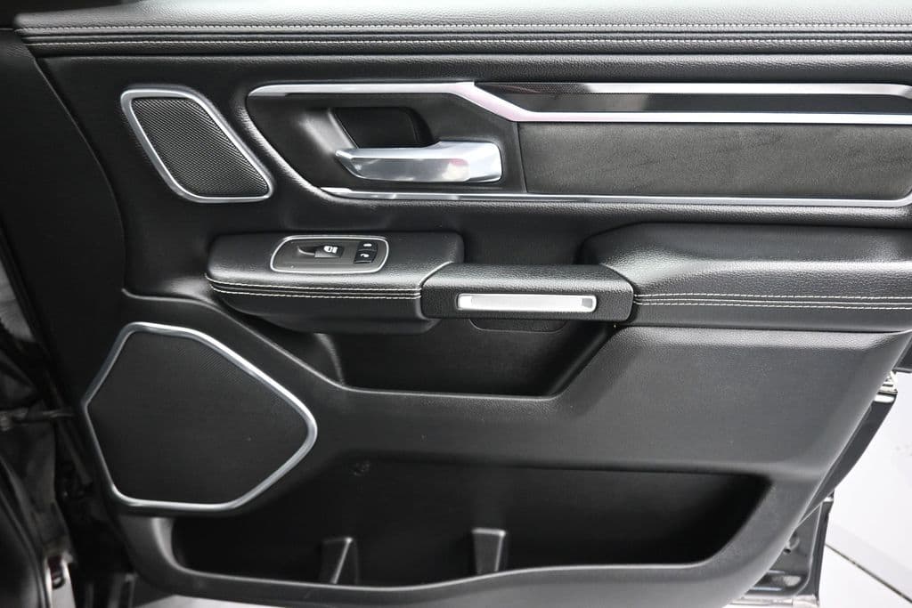 2021 RAM 1500 Laramie, photo 46 of 70