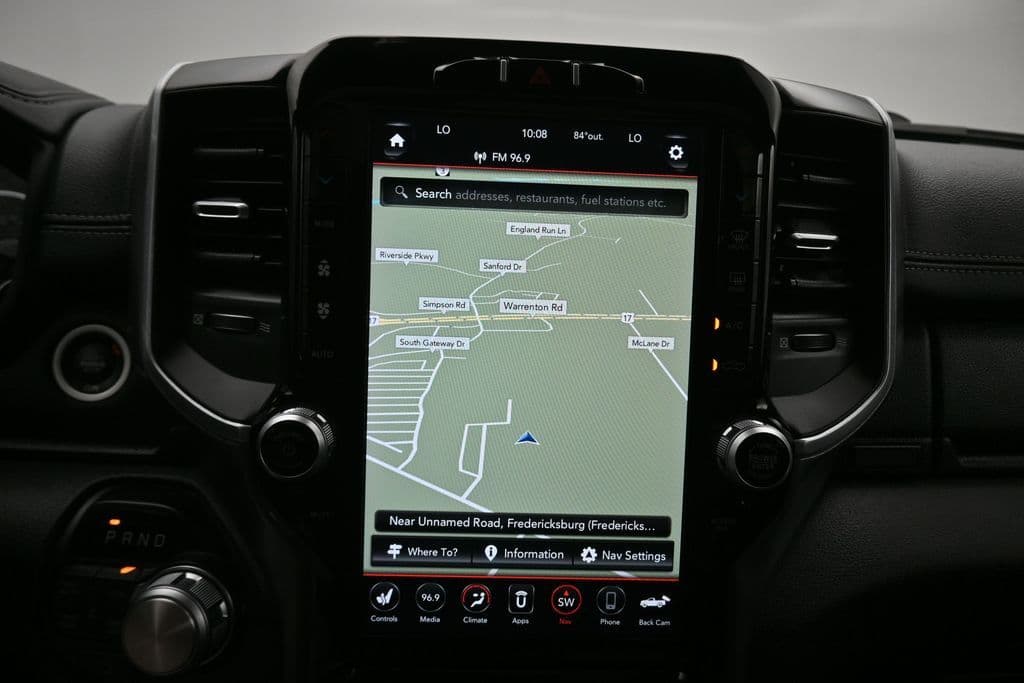 2021 RAM 1500 Laramie, photo 18 of 70