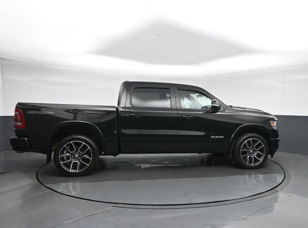 2021 RAM 1500 Laramie, photo 8 of 70