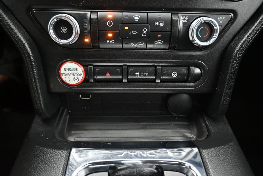 2016 Ford Mustang V6, photo 20 of 52
