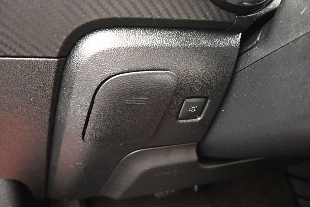 2016 Ford Mustang V6, photo 25 of 52