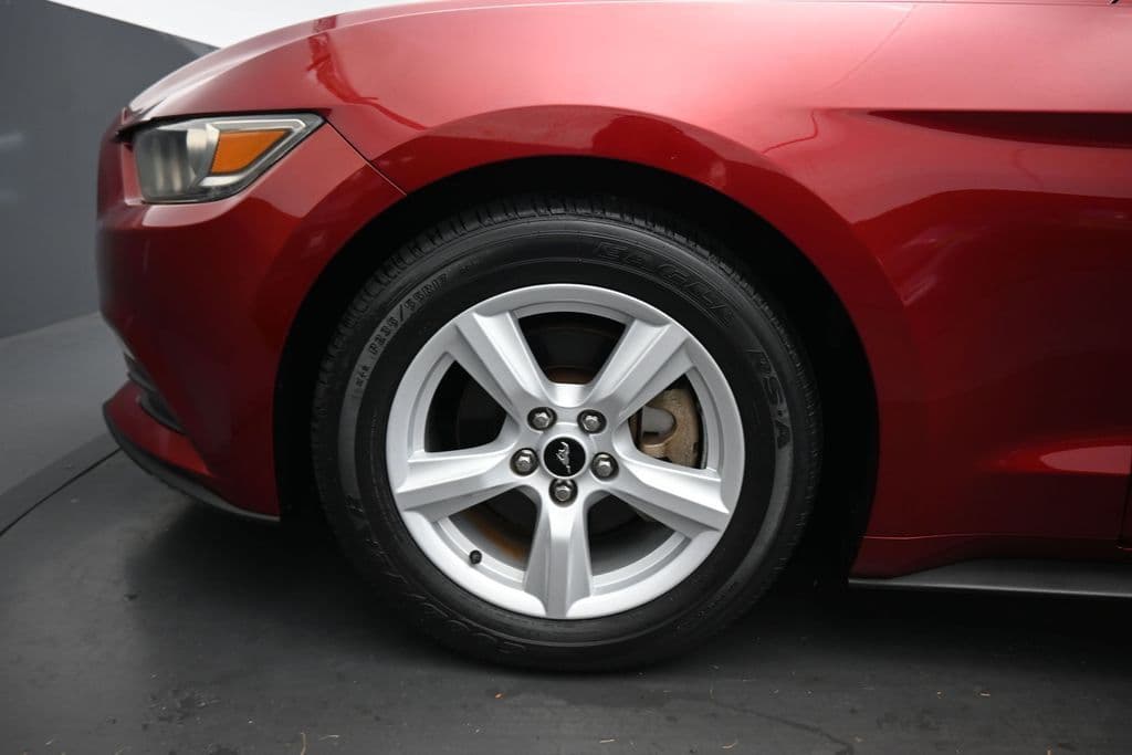 2016 Ford Mustang V6, photo 43 of 52