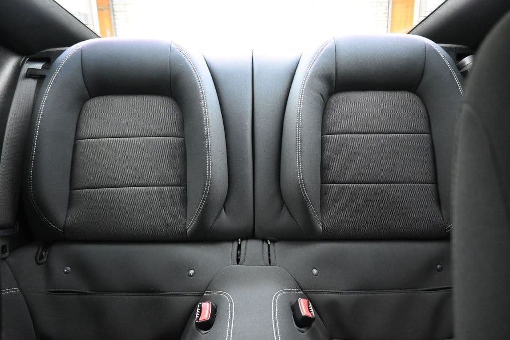 2016 Ford Mustang V6, photo 27 of 52