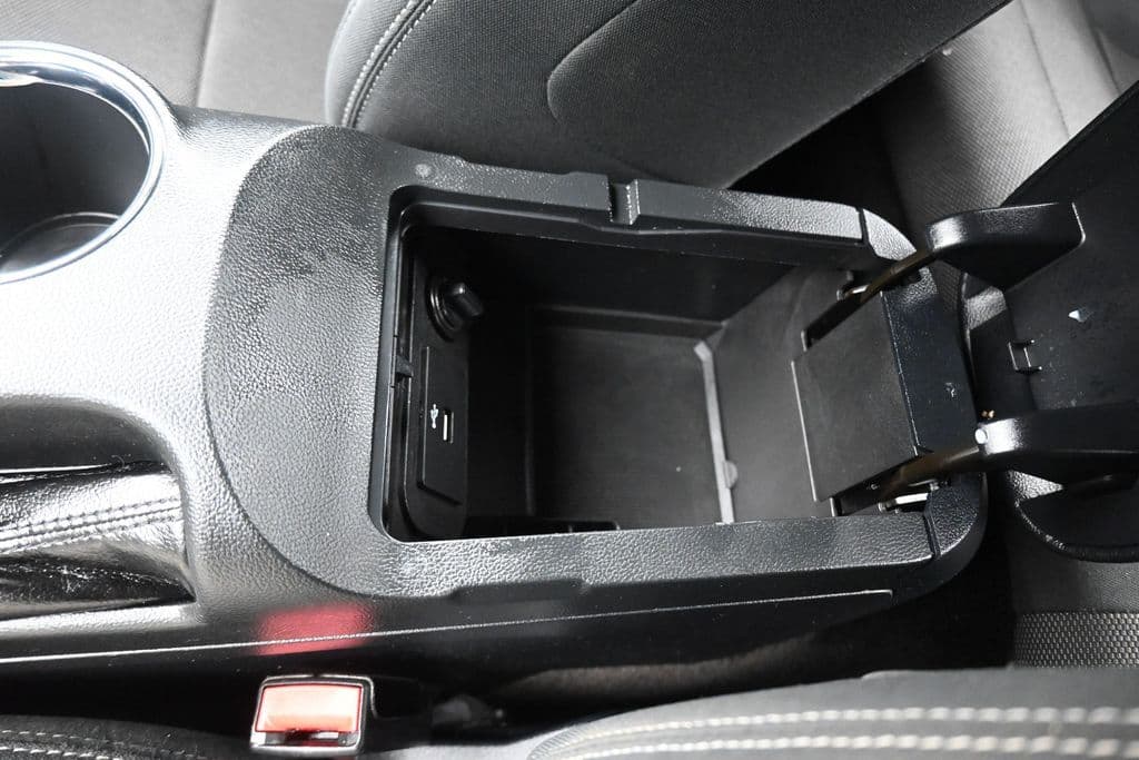 2016 Ford Mustang V6, photo 22 of 52