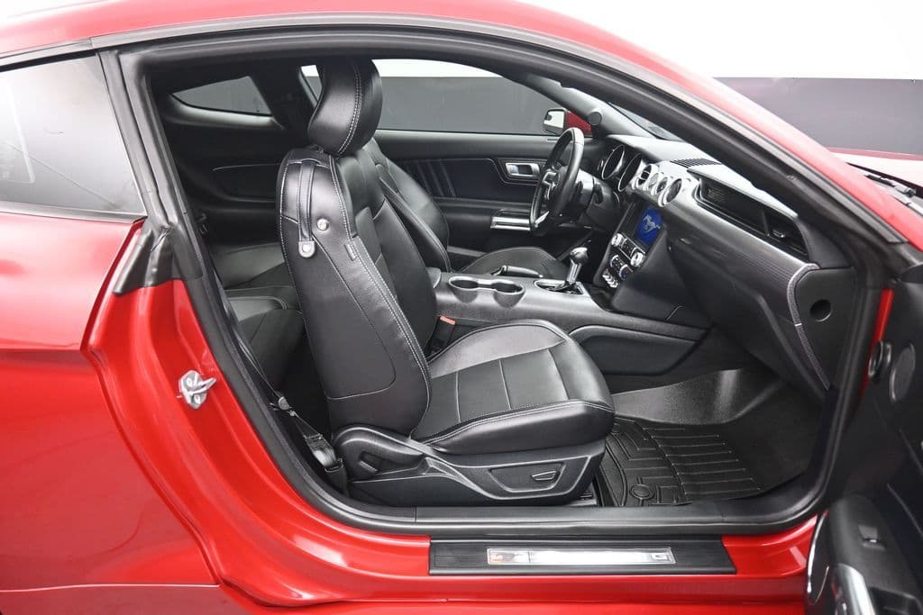 2020 Ford Mustang GT Premium, photo 36 of 55