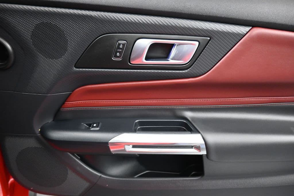 2025 Ford Mustang GT Premium, photo 35 of 56