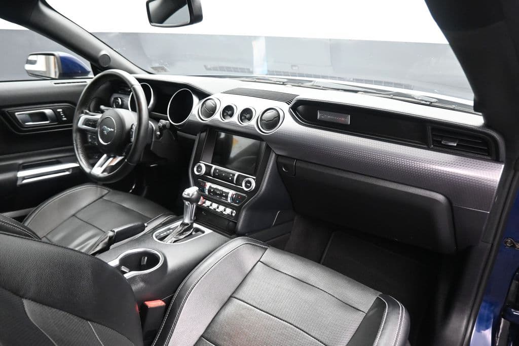 2019 Ford Mustang EcoBoost Premium, photo 37 of 47