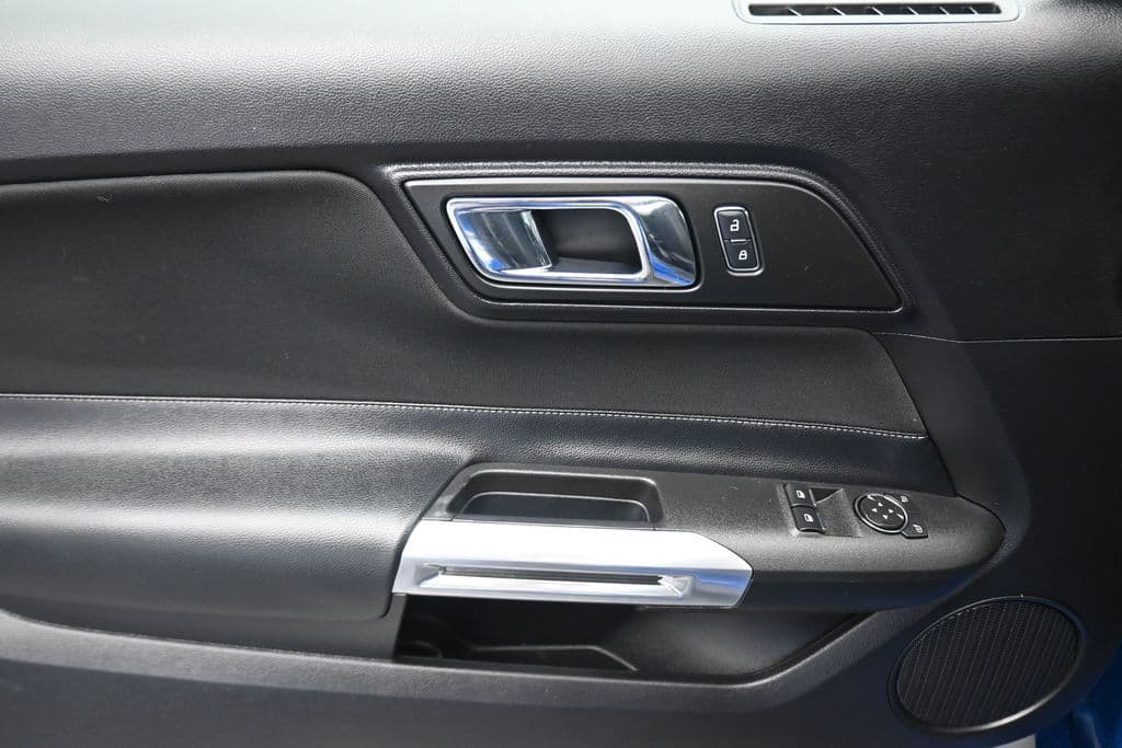 2017 Ford Mustang EcoBoost, photo 10 of 47