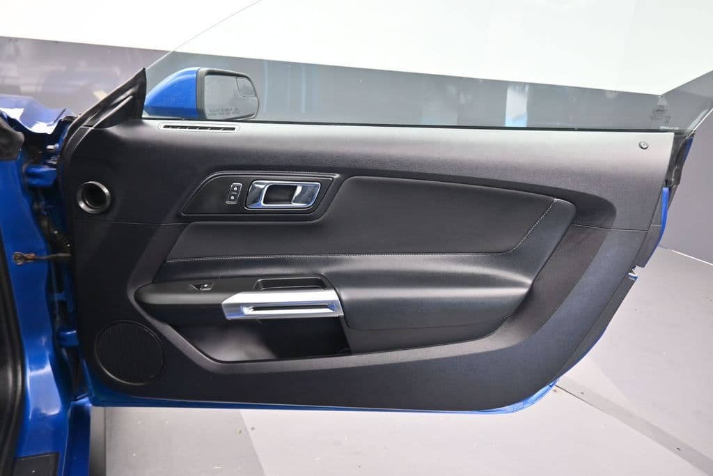 2017 Ford Mustang EcoBoost, photo 30 of 47