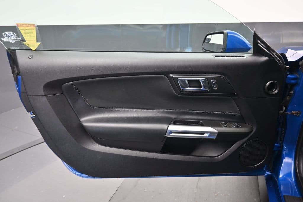 2017 Ford Mustang EcoBoost, photo 9 of 47