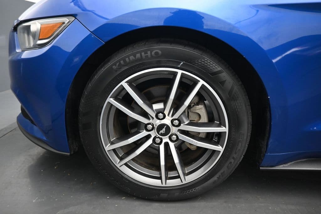 2017 Ford Mustang EcoBoost, photo 42 of 47
