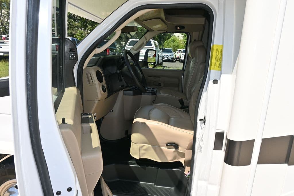 2017 Ford E-450SD Base Jayco RV, photo 4 of 79