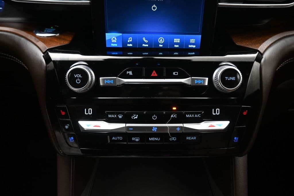 2021 Ford Explorer King Ranch, photo 23 of 81