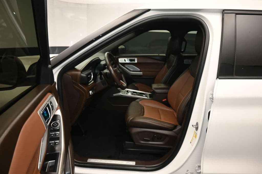 2021 Ford Explorer King Ranch, photo 11 of 81