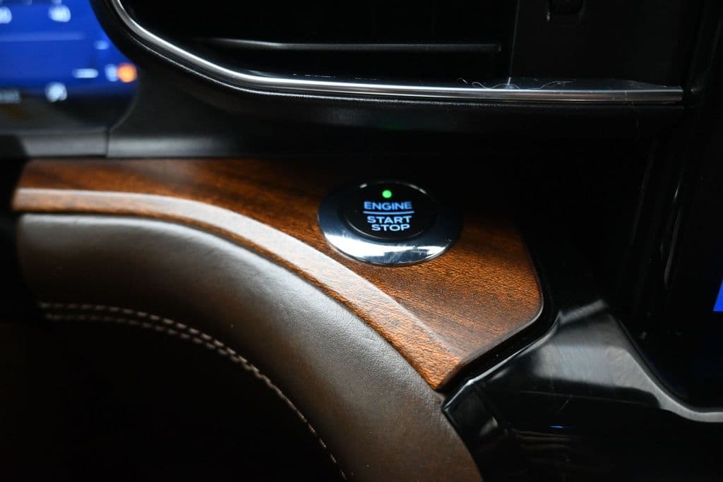 2021 Ford Explorer King Ranch, photo 24 of 81