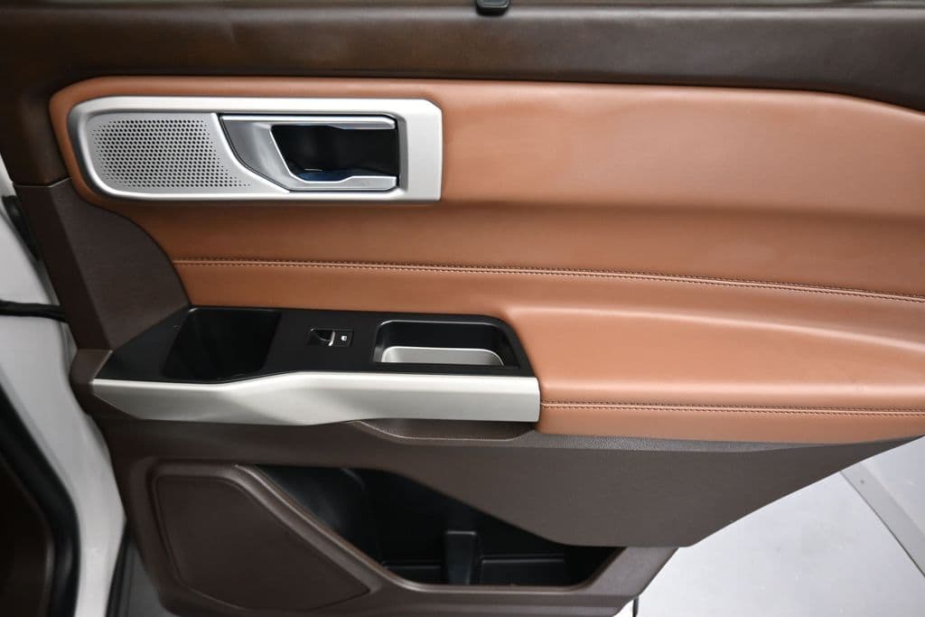 2021 Ford Explorer King Ranch, photo 48 of 81