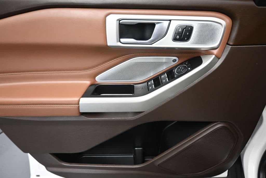 2021 Ford Explorer King Ranch, photo 10 of 81