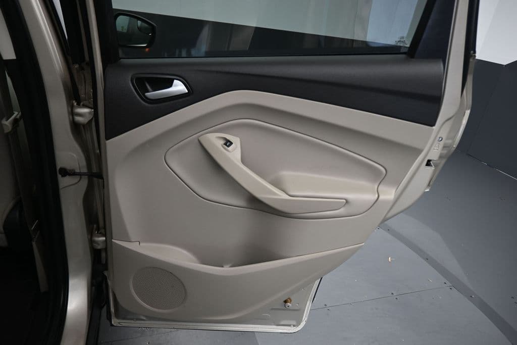 2017 Ford Escape SE, photo 35 of 59