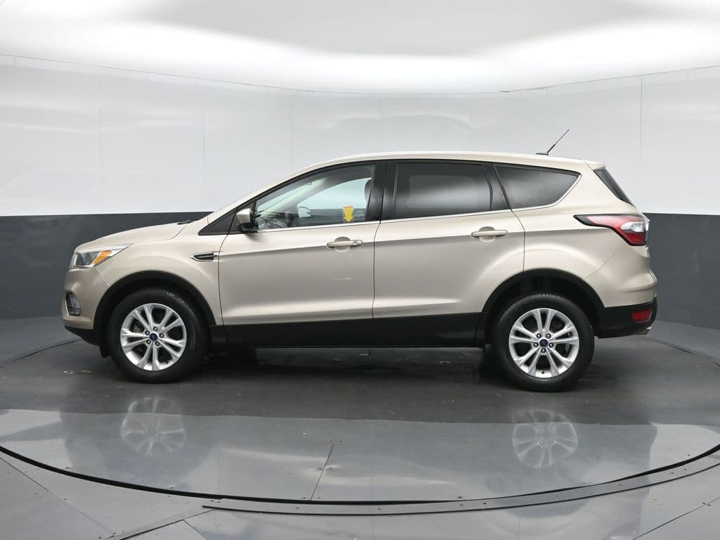 2017 Ford Escape SE, photo 4 of 59