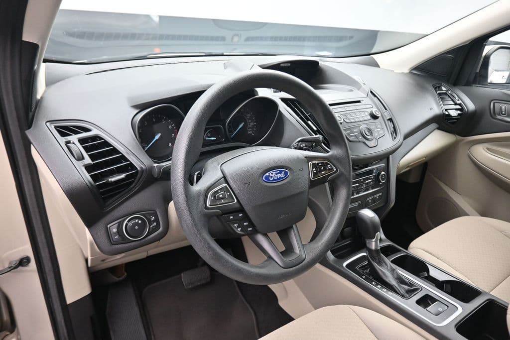 2017 Ford Escape SE, photo 13 of 59