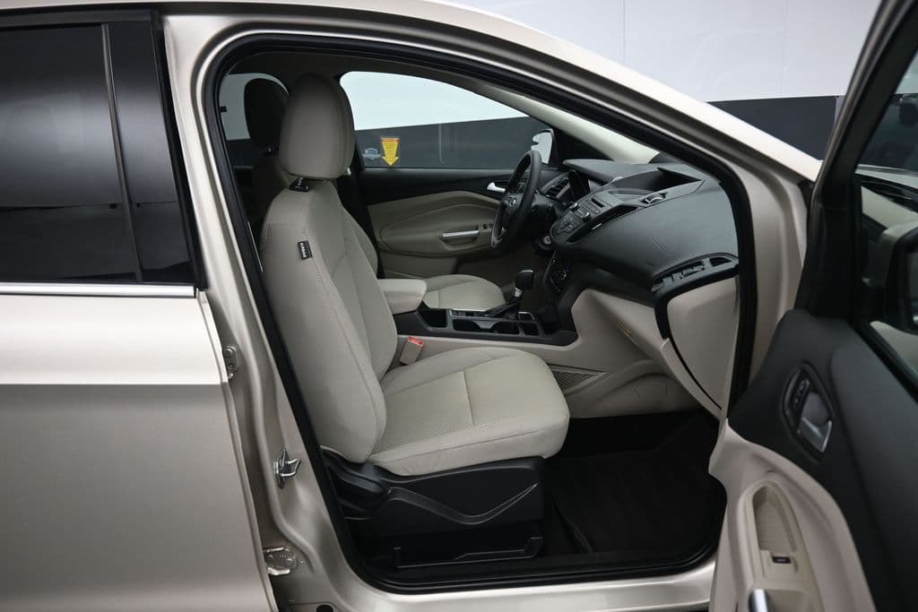 2017 Ford Escape SE, photo 42 of 59