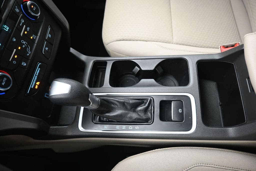 2017 Ford Escape SE, photo 23 of 59