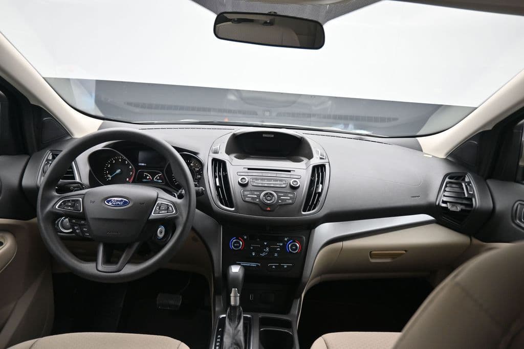 2017 Ford Escape SE, photo 39 of 59