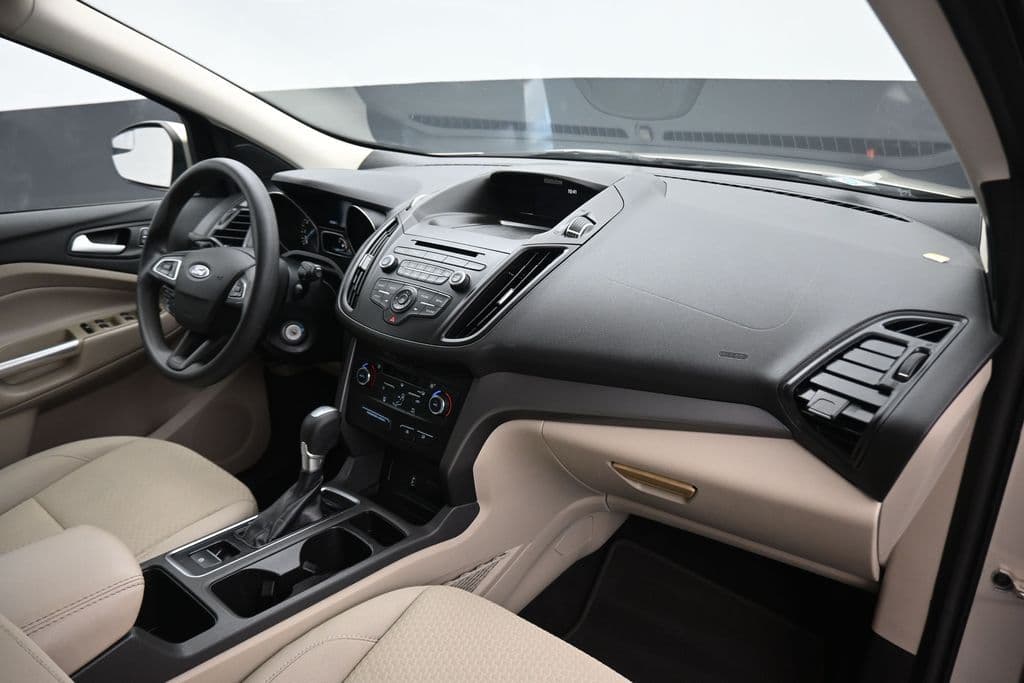 2017 Ford Escape SE, photo 43 of 59