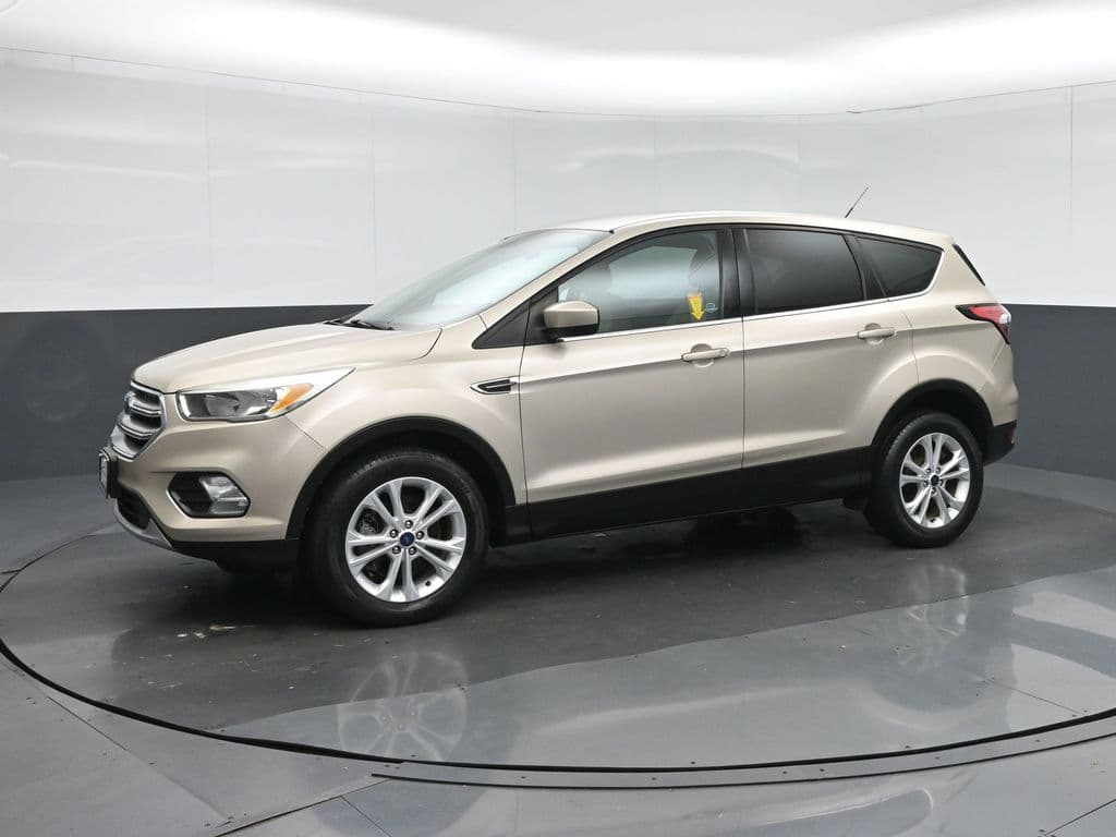 2017 Ford Escape SE, photo 3 of 59