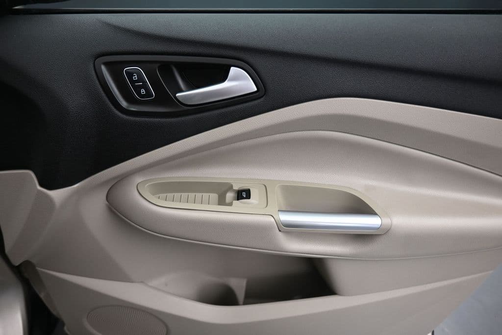2017 Ford Escape SE, photo 41 of 59