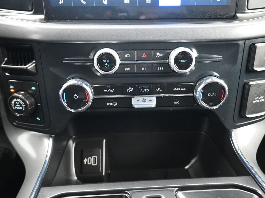 2025 Ford F-150 XLT, photo 21 of 62