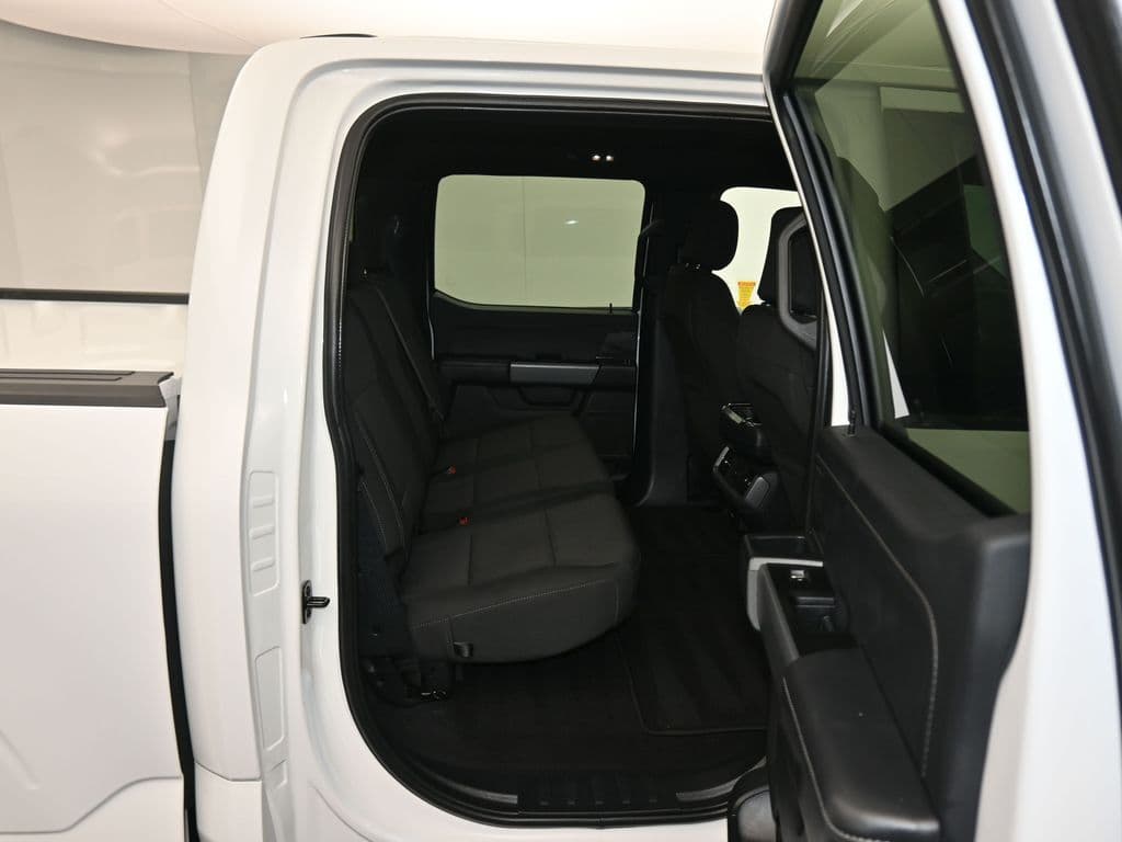 2025 Ford F-150 XLT, photo 38 of 62