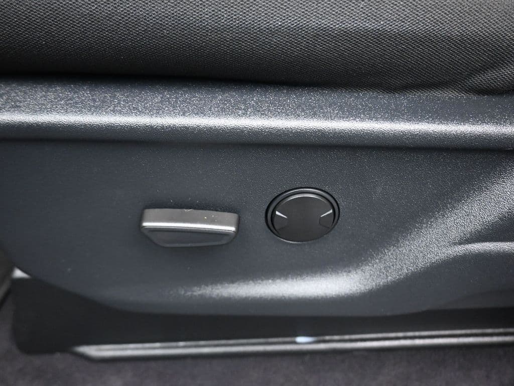 2025 Ford F-150 XLT, photo 12 of 62