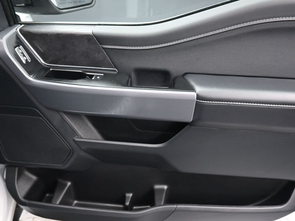 2025 Ford F-150 XLT, photo 42 of 62