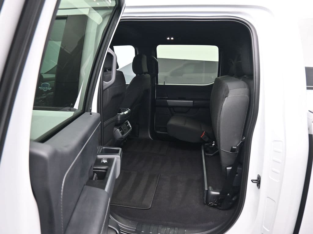2025 Ford F-150 XLT, photo 33 of 62