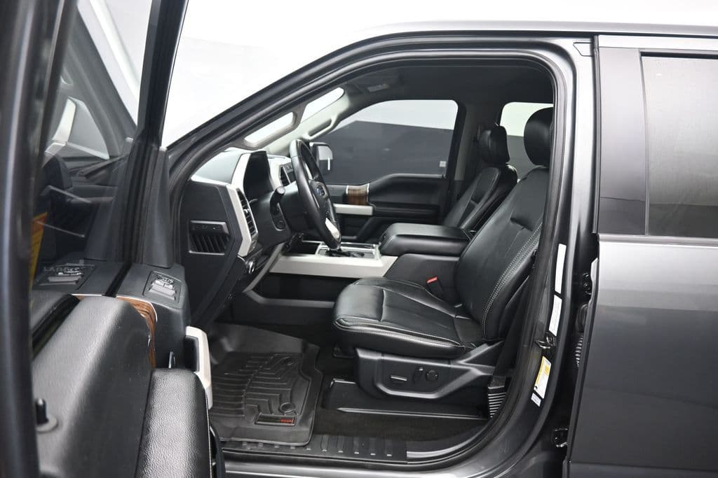 2019 Ford F-150 Lariat, photo 11 of 60